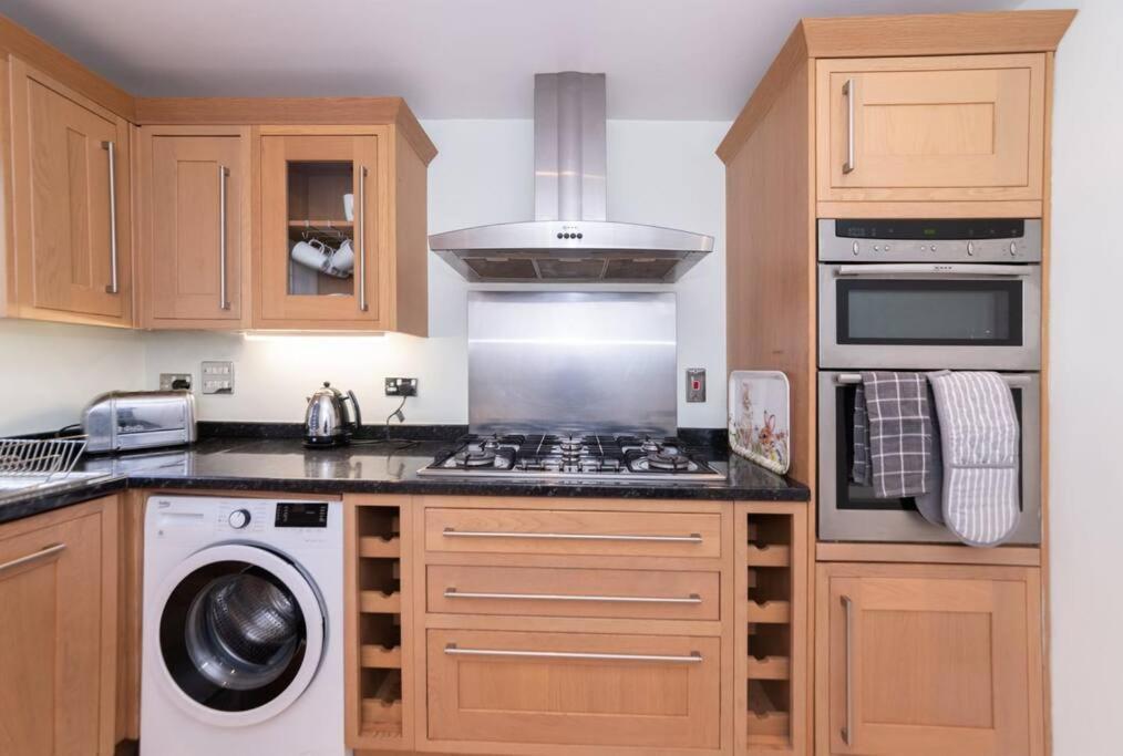 Ratby House - Spacious 3 Bed With Garden & Parking Earley Luaran gambar