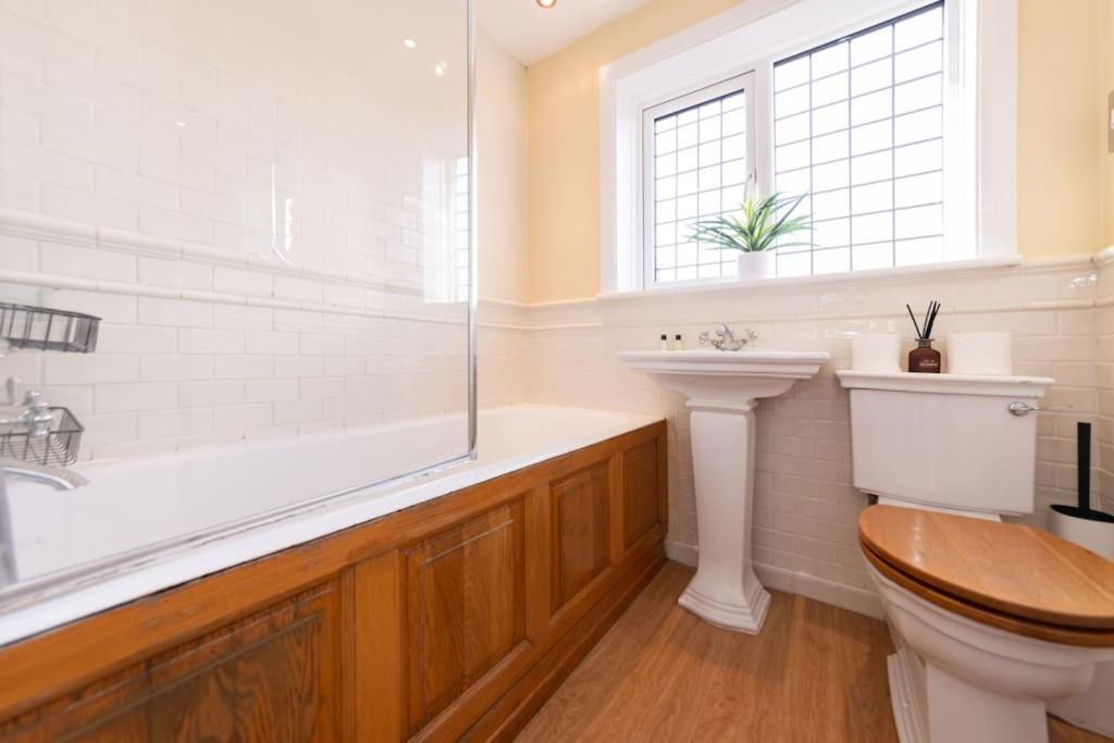 Ratby House - Spacious 3 Bed With Garden & Parking Earley Luaran gambar